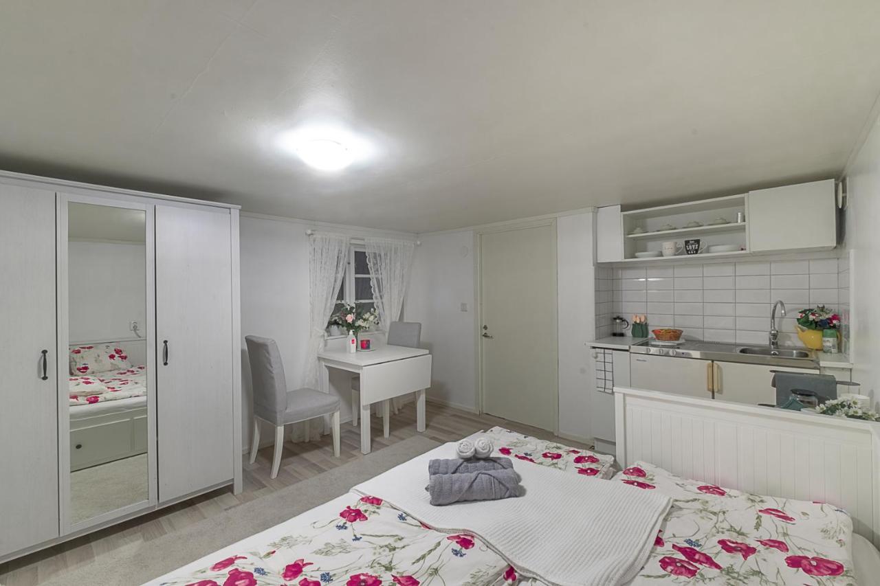 Villa Skogsstuga I Bassholma à Munka-Ljungby Extérieur photo